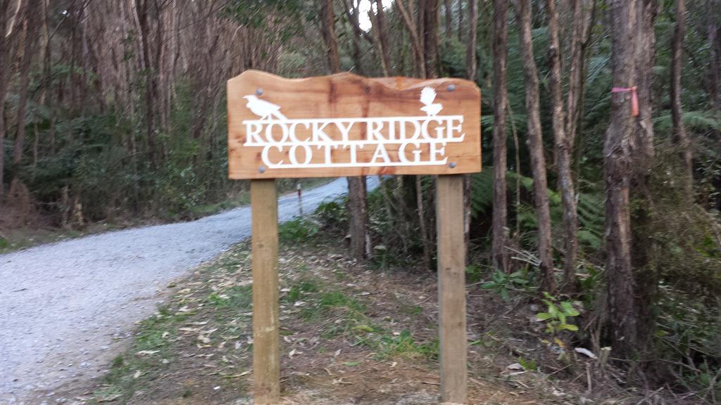 Rocky Ridge Cottage Takaka Exterior foto
