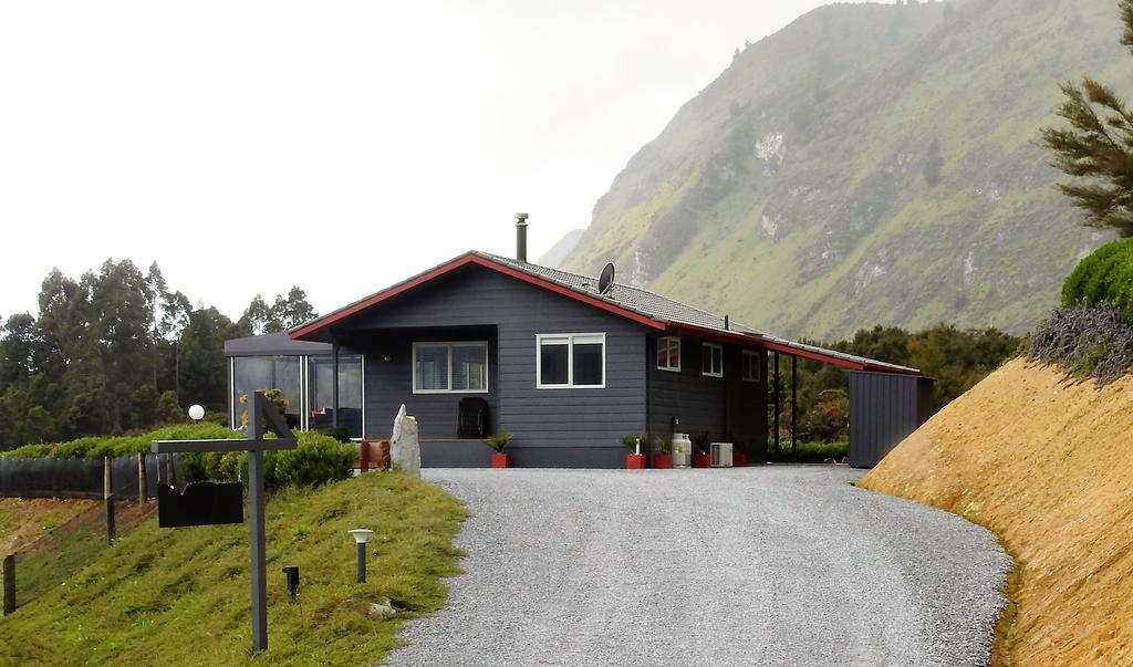 Rocky Ridge Cottage Takaka Exterior foto